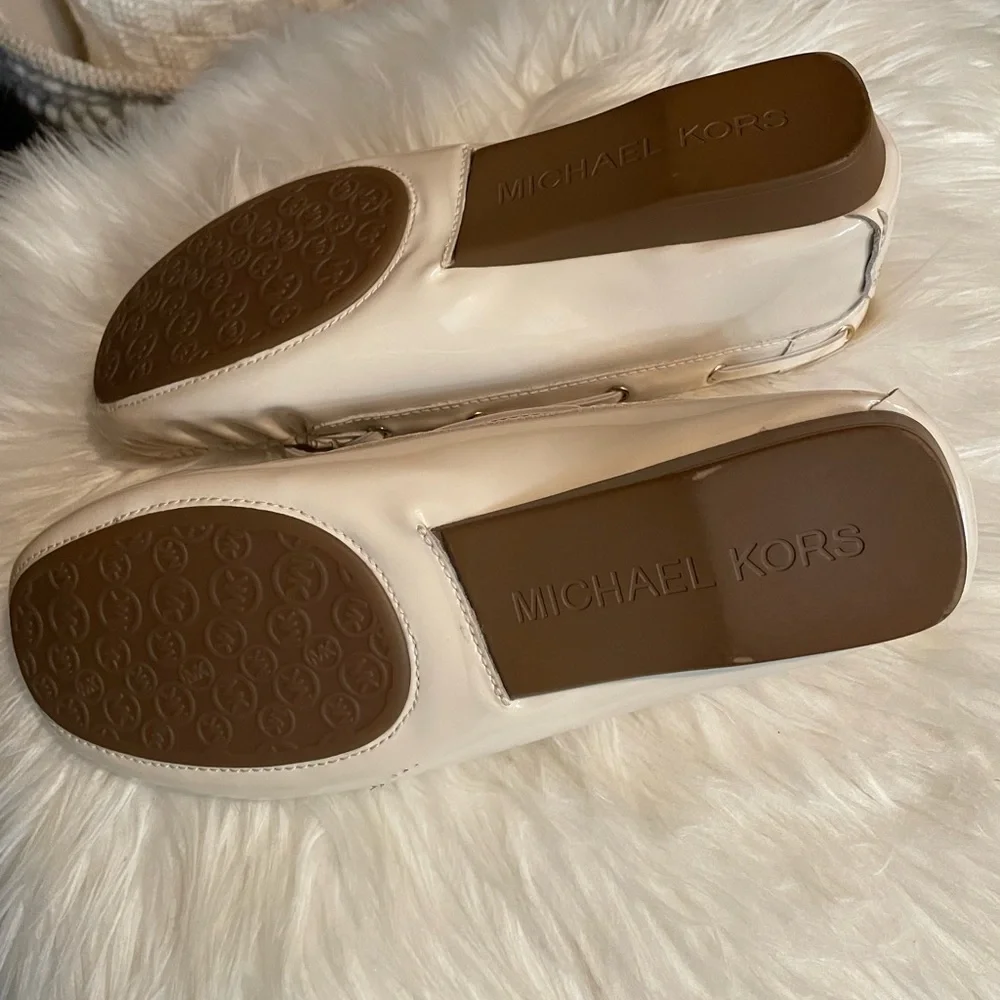 Michael Kors woman loft size 7M cream color - Picture 3 of 6